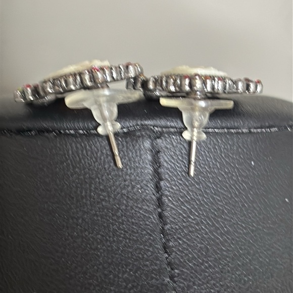 Cameo Necklace Earrings Jewelry Set​ - Picture 5 of 11